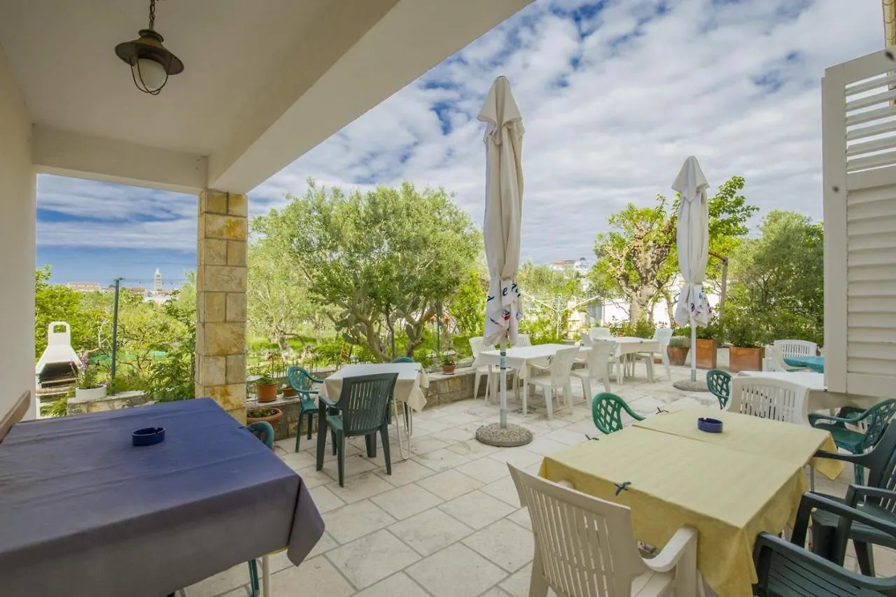 Banjol Rooms Padovan 3*,  קרואטיה